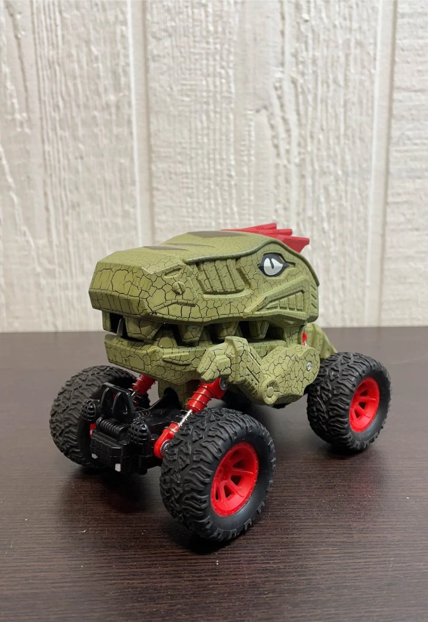 Aeromax Kids Dino-Faur Pull Back Dinosaur Truck