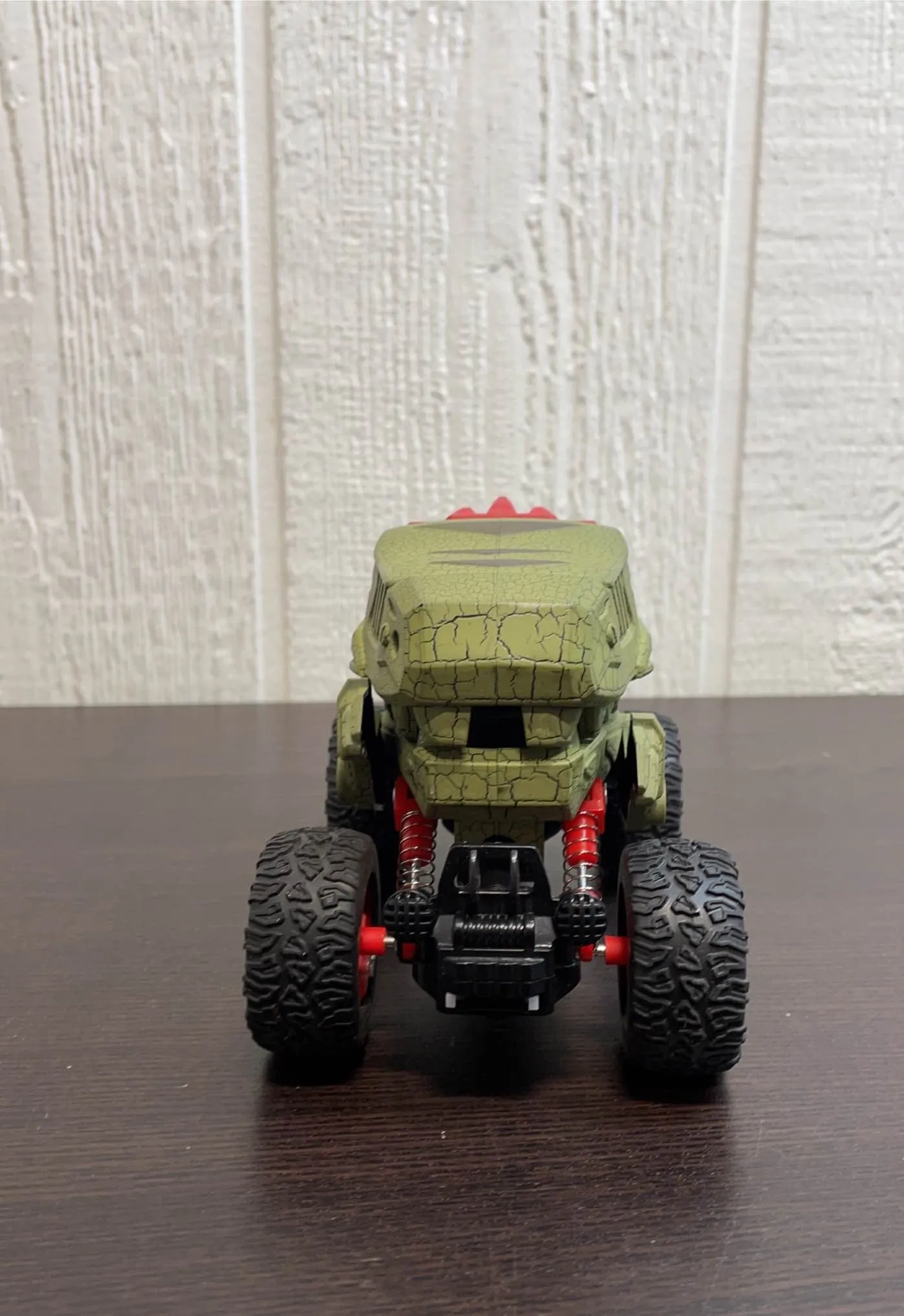 Aeromax Kids Dino-Faur Pull Back Dinosaur Truck