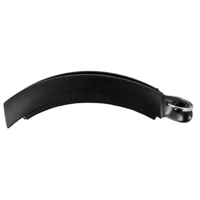 Clemă pentru labii BAD KITTY Pussy Clamp with a Leash. pentru jocuri erotice BDSM. cu lesă din lanț și piele ecologică. negru cu argintiu
