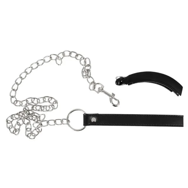 Clemă pentru labii BAD KITTY Pussy Clamp with a Leash. pentru jocuri erotice BDSM. cu lesă din lanț și piele ecologică. negru cu argintiu