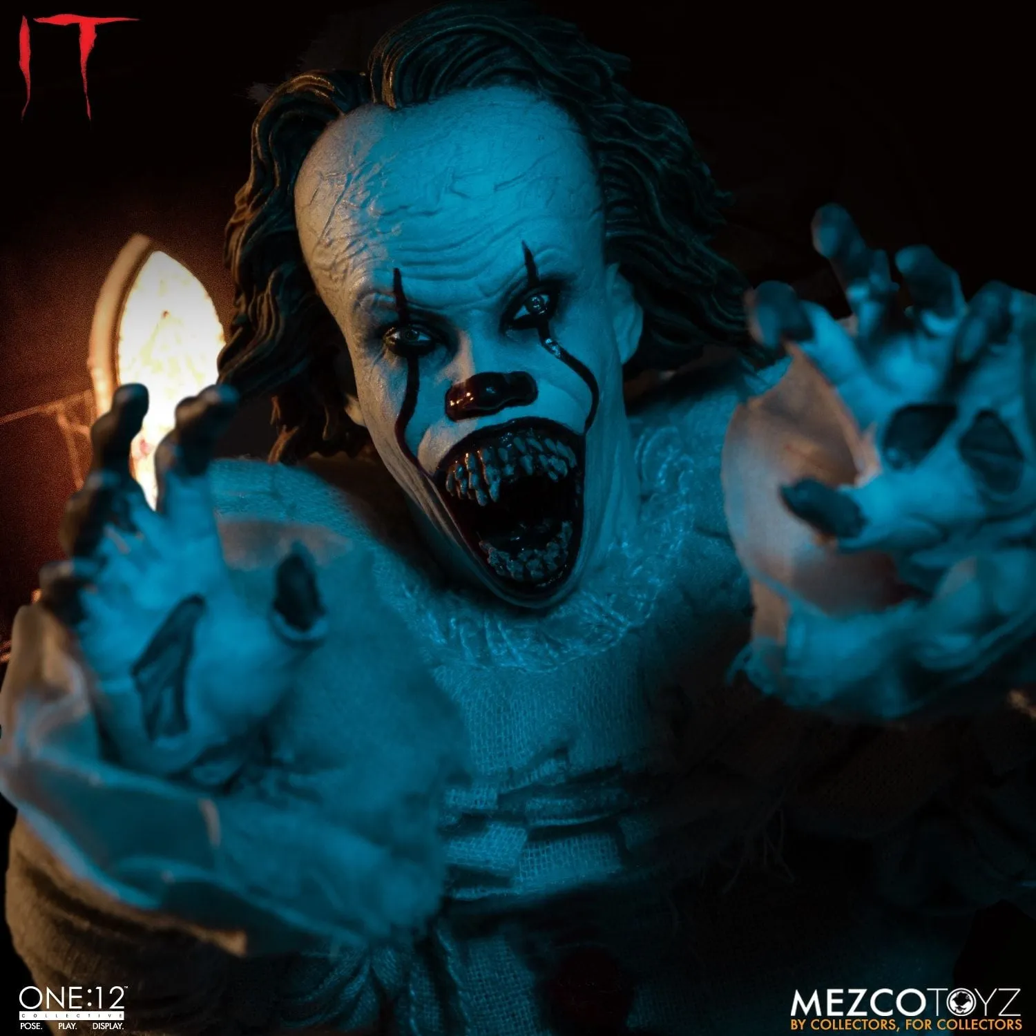 Mezco Toyz ONE:12 Collective: IT: Pennywise Action Figure