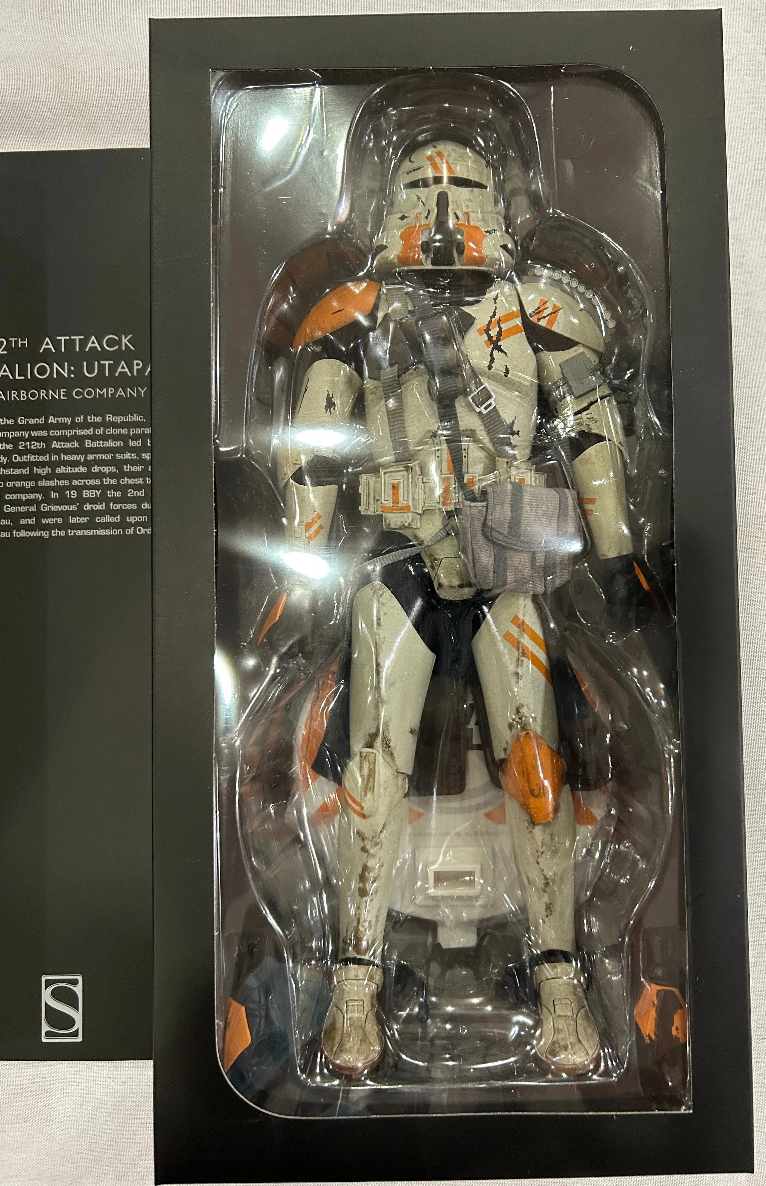 Sideshow Collectible 1/6 Star Wars Militaries of Star Wars 212th Attack Battalion: Utapau (2nd Airborne Company) Sixth Scale Figure *Open Box*