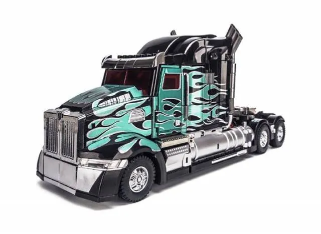 Unique Toys R-02B Challenger Destroyer Black Ver Figure